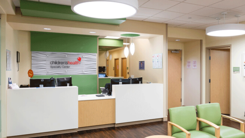 Sala de espera de Children's Health Park Cities en Dallas